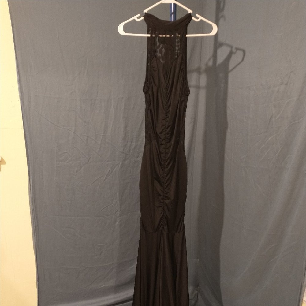 Sleeveless black evening gown